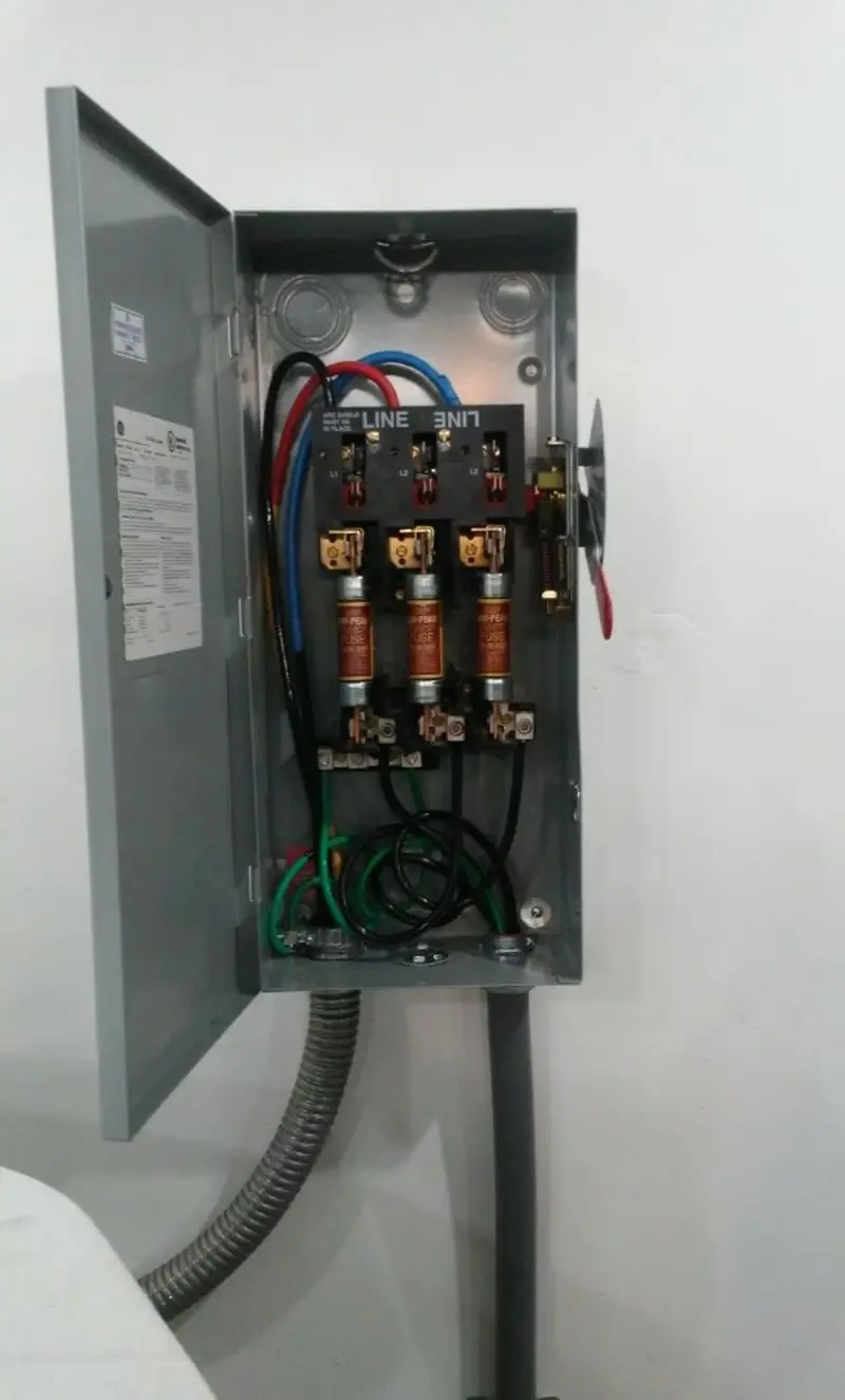 Three-phase disconnect switch installed for Smoke Detector Installation in Port Jefferson